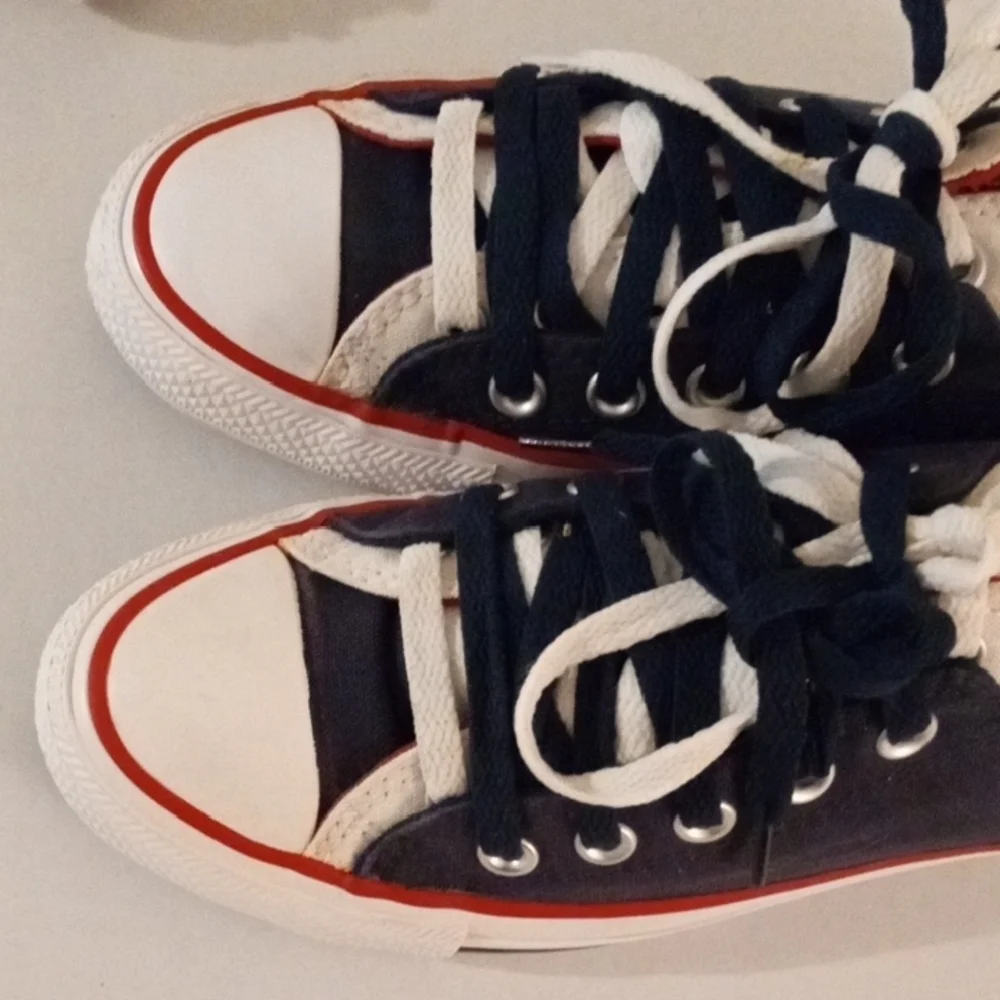 Converse Women's Size 7 All Star Red White Blue  Double Tongue - Picture 6 of 13